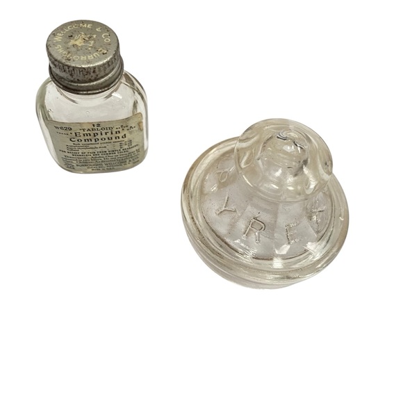 Vintage Junk Drawer Lot Kitchen Items Sprinx Cord Salt Pyrex lid crazy-daisy + - Picture 3 of 16